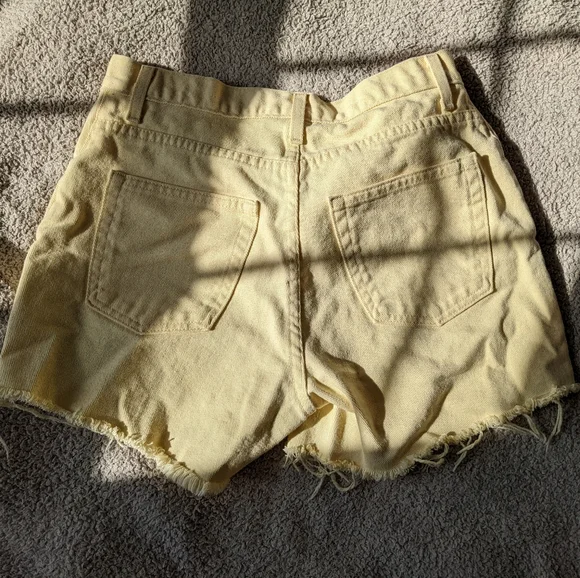 90s yellow jean shorts - Picture 2 of 4
